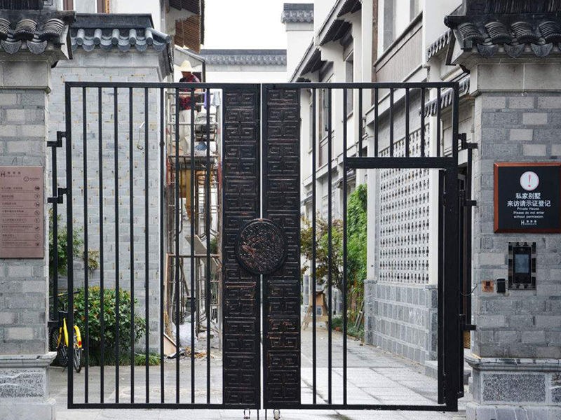 铁艺大门受欢迎的原因(图1)